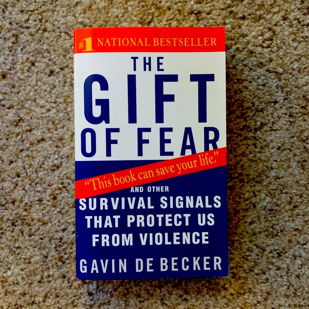 The Gift of Fear by Gavin de Becker - Paperback